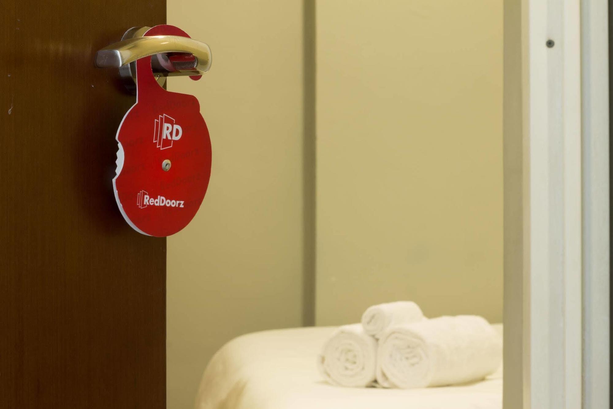 Redliving Apartemen The Suites Metro - Mary Tower E Bandung Exterior photo
